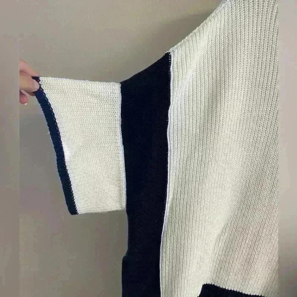 Ann Taylor Black and off White Sweater poncho knit M/L - Picture 2 of 6